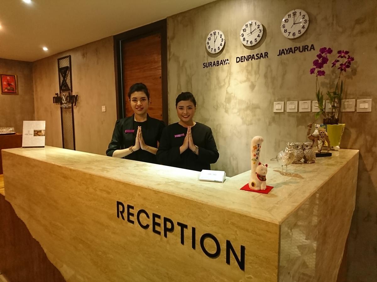 Nite & Day Surabaya - Kedungdoro Hotel Exterior photo