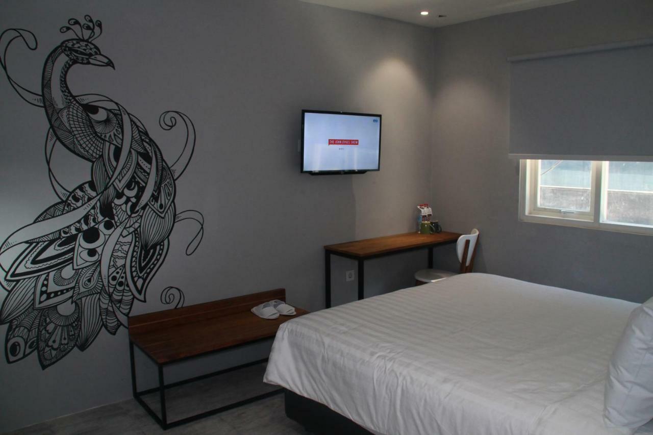 Nite & Day Surabaya - Kedungdoro Hotel Exterior photo